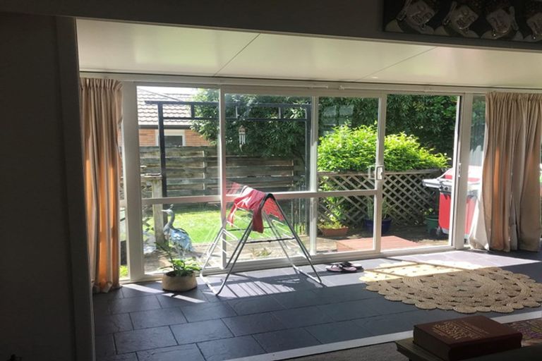 Photo of property in 55a Kenderdine Road, Papatoetoe, Auckland, 2025