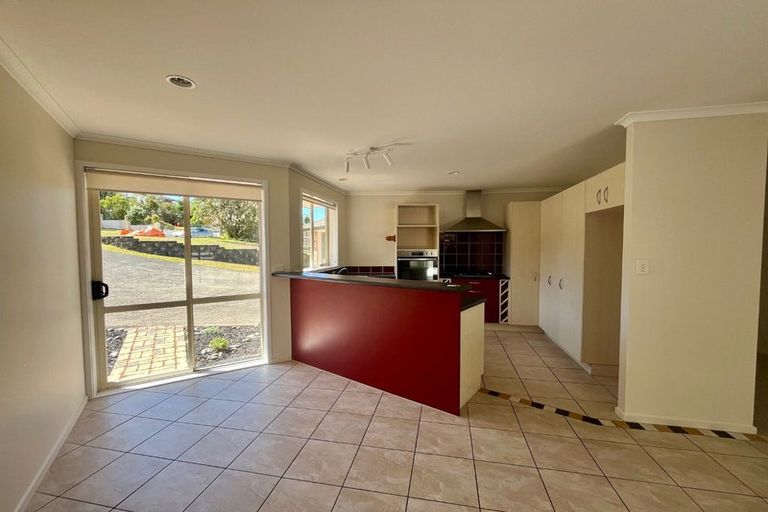Photo of property in 11 Ascot Way, Orewa, 0931