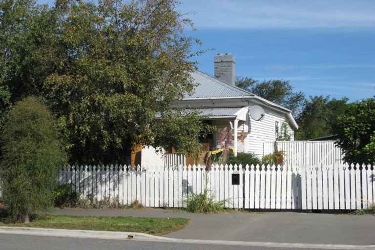 Photo of property in 10 Charles Street, Waltham, Christchurch, 8011