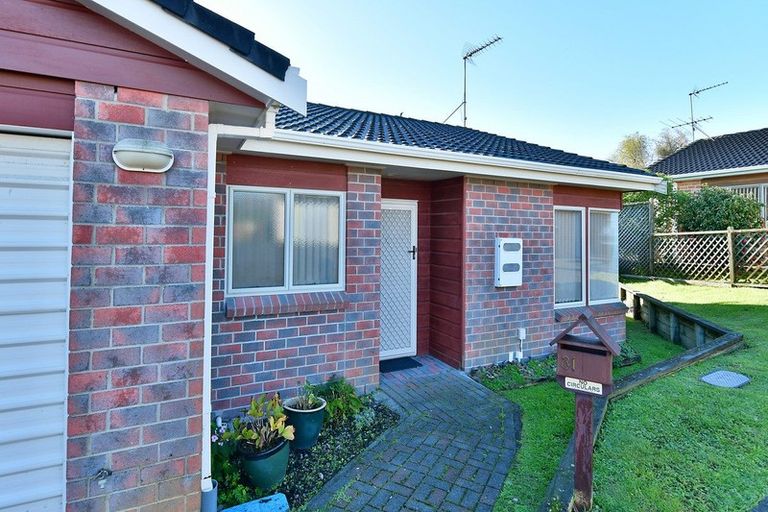 Photo of property in 31 The Grove, Red Beach, 0932