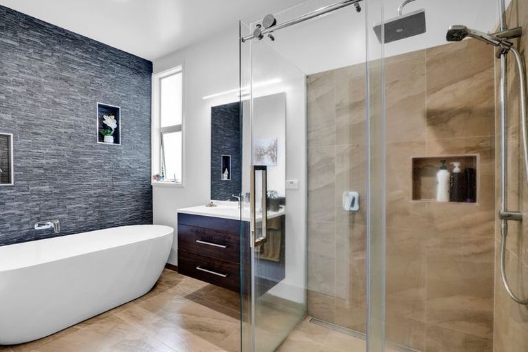 Photo of property in 28 Maire Street, Hawera, 4610