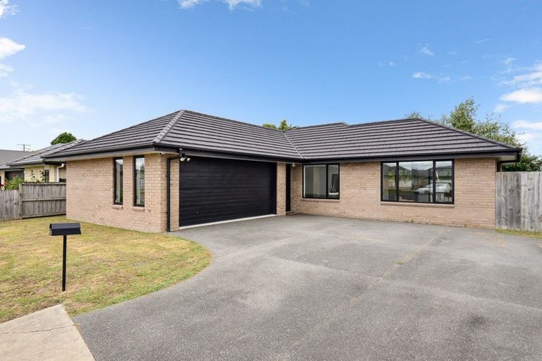 Photo of property in 18 Oolong Court, Huntington, Hamilton, 3210