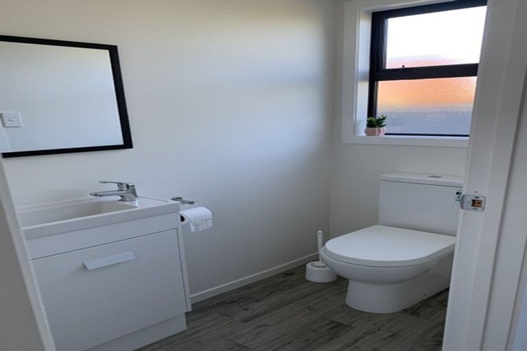 Photo of property in 69 Palmers Road, New Brighton, Christchurch, 8083