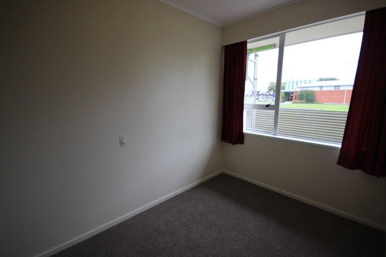 Photo of property in 1a Panako Place, Awapuni, Palmerston North, 4412