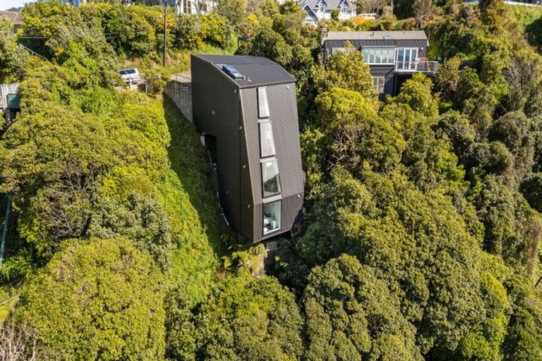 Photo of property in 64a Orangi Kaupapa Road, Northland, Wellington, 6012