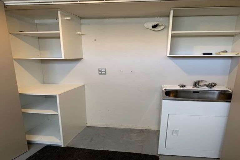 Photo of property in 18 Linkwater Way, Parklands, Christchurch, 8083