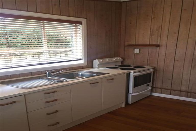 Photo of property in 23 Lillian Place, Orewa, 0931