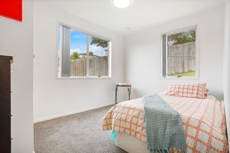 Photo of property in 44 Clyma Place, Massey, Auckland, 0614