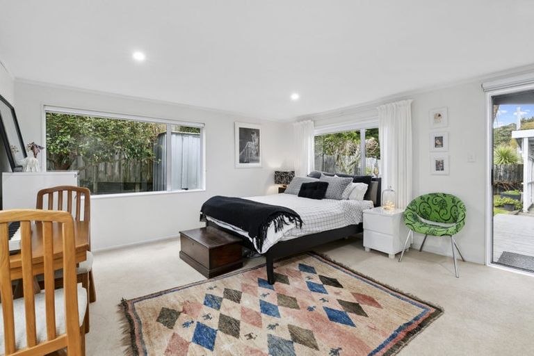 Photo of property in 1/17 Merriefield Avenue, Forrest Hill, Auckland, 0620