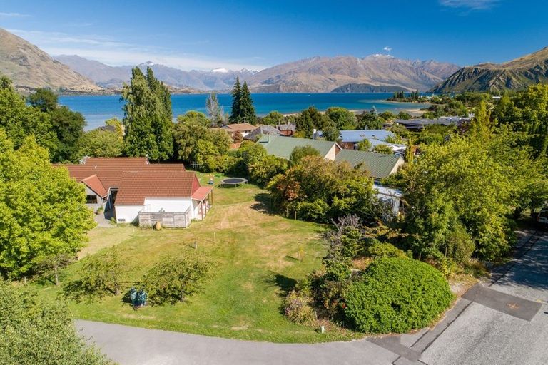 Photo of property in 6 Kidson Lane, Wanaka, 9305