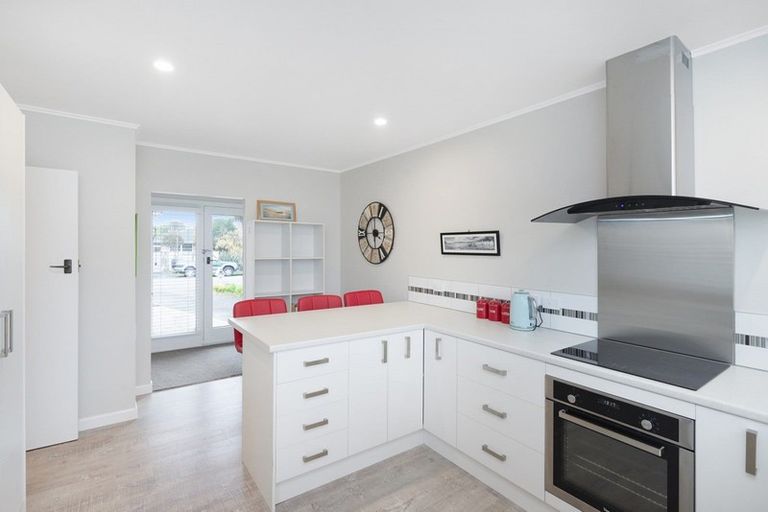 Photo of property in 1a Leybourne Avenue, Waikanae, 5036