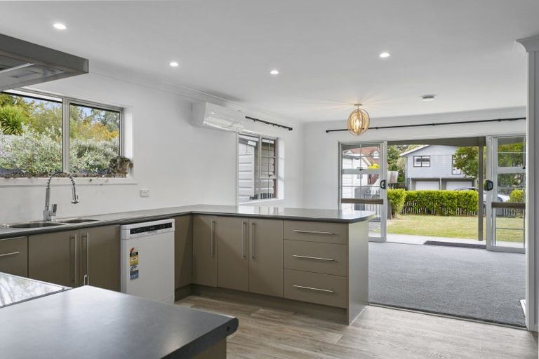 Photo of property in 22 Macdonell Street, Hilltop, Taupo, 3330