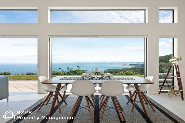 Photo of property in 49 Highgrove, Saint Clair, Dunedin, 9012