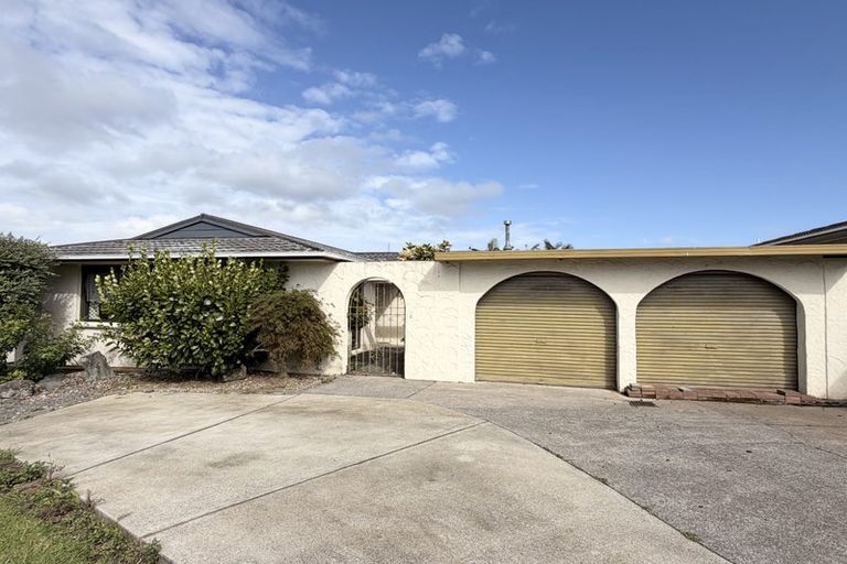 Photo of property in 8 Jillteresa Crescent, Half Moon Bay, Auckland, 2012