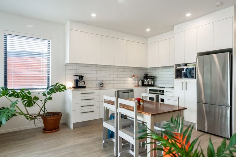 Photo of property in 201/2b Matatiki Street, Northcote, Auckland, 0627