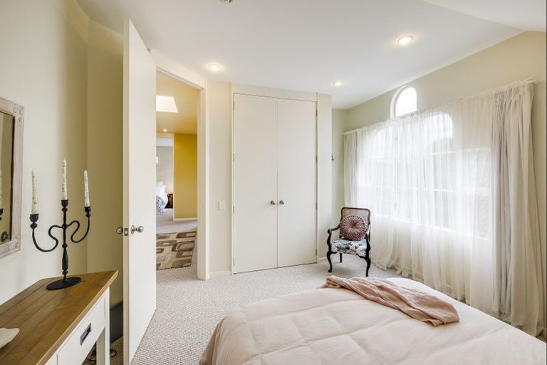 Photo of property in 75 Le Quesne Road, Bay View, Napier, 4104