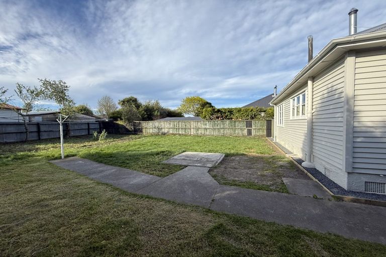 Photo of property in 42 Pitcairn Crescent, Bryndwr, Christchurch, 8053