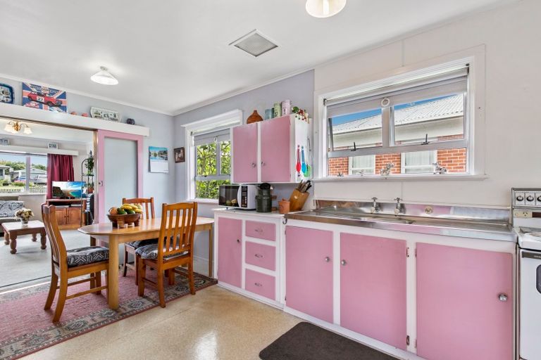 Photo of property in 20 Tawa Crescent, Manurewa, Auckland, 2102