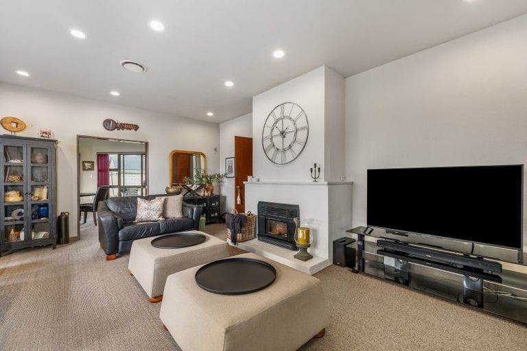 Photo of property in 537 No 1 Line, Longburn, Palmerston North, 4475