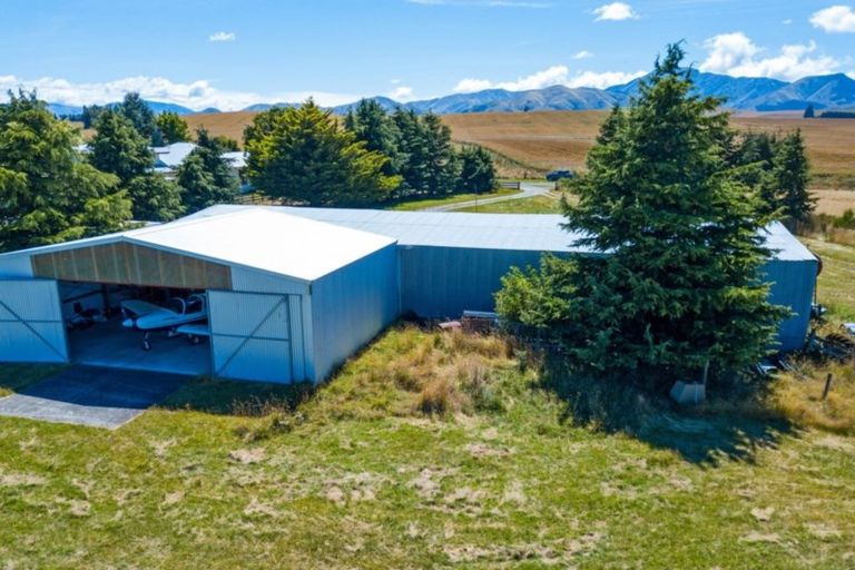Photo of property in 67 Springs Road, Hornby, Christchurch, 8042