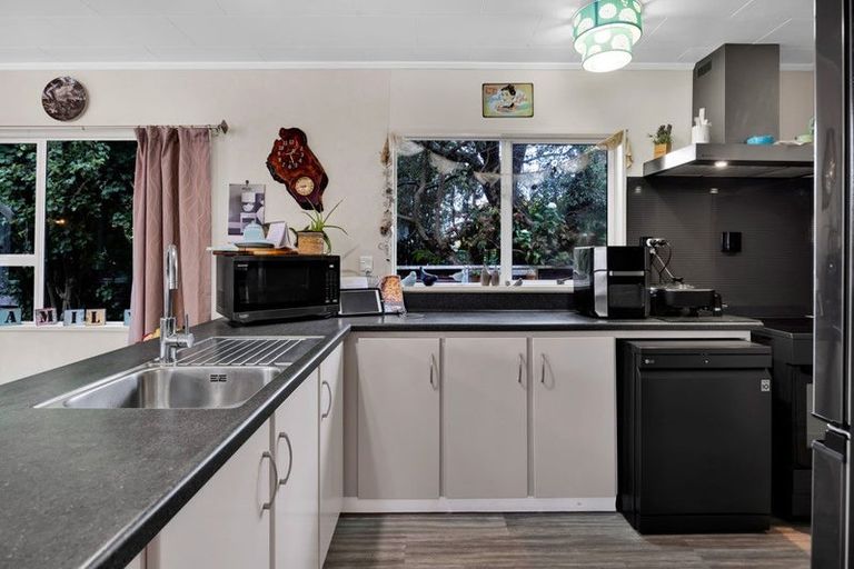 Photo of property in 237a South Road, Hawera, 4610