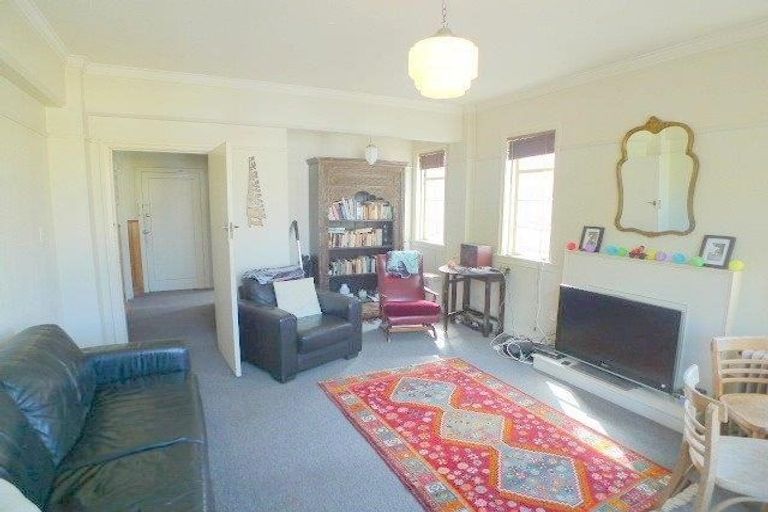 Photo of property in Norton Flats, 302u3 Willis Street, Aro Valley, Wellington, 6011