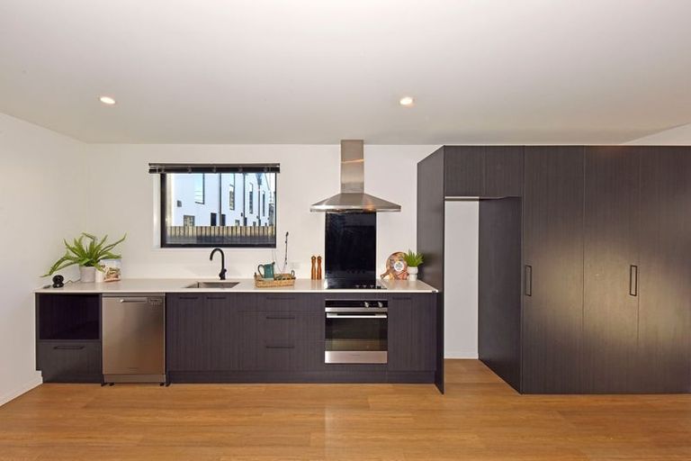 Photo of property in 2/502 Armagh Street, Linwood, Christchurch, 8011