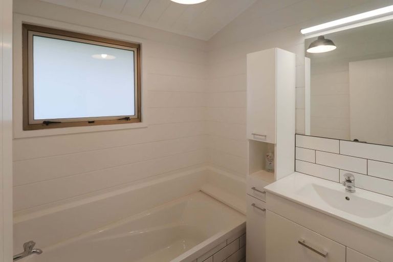 Photo of property in 25a Gibbs Crescent, Wainuiomata, Lower Hutt, 5014