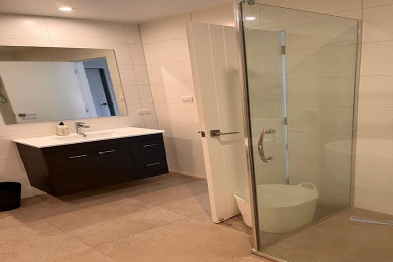 Photo of property in 71 Te Oneroa Way, Long Bay, Auckland, 0630