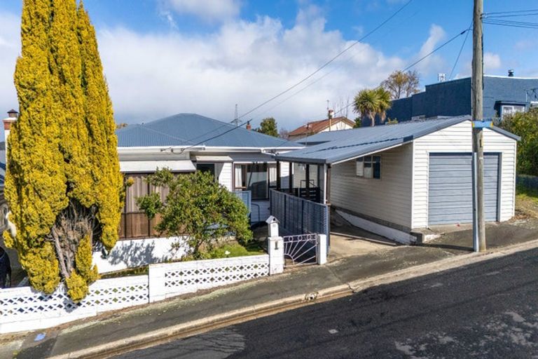 Photo of property in 14 Forbes Street, Balaclava, Dunedin, 9011