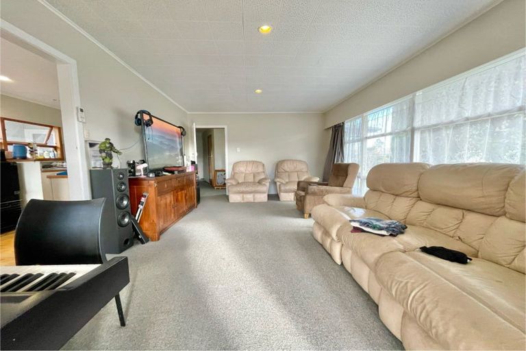 Photo of property in 1 Kotare Place, Tokoroa, 3420