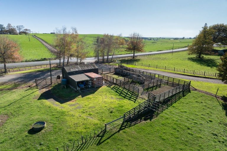 Photo of property in 24 Waterworks Road, Westport, 7892