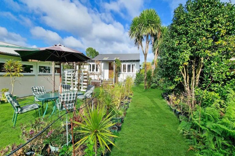 Photo of property in 15 Holland Street, Glenholme, Rotorua, 3010