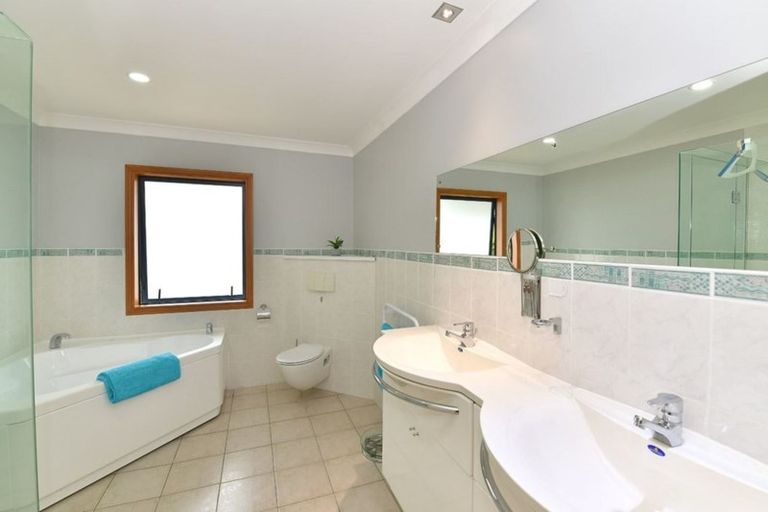 Photo of property in 2 Kauri Drive, Sandspit, Warkworth, 0982