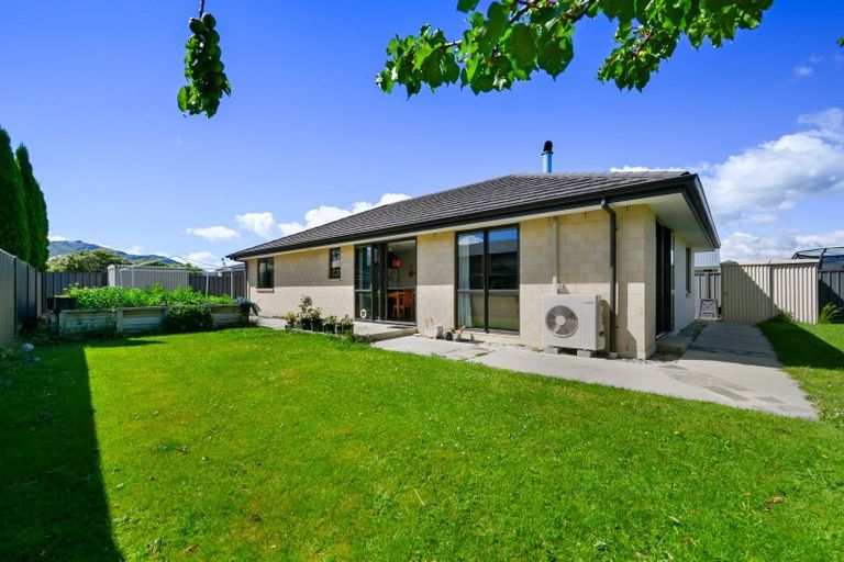 Photo of property in 18 Stowell Drive, Cromwell, 9310