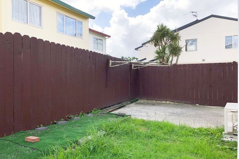 Photo of property in 45 Pooks Road, Ranui, Auckland, 0612