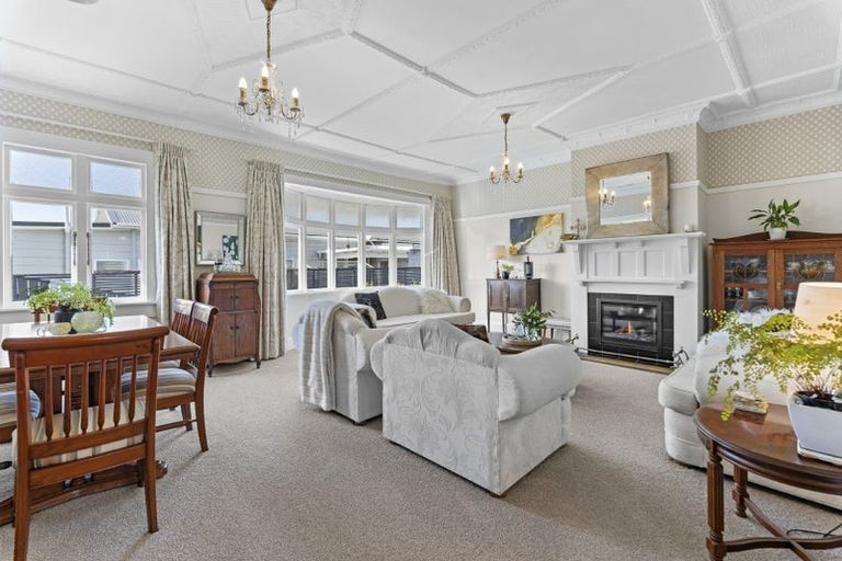 Photo of property in 244 Saint Aubyn Street, New Plymouth, 4310