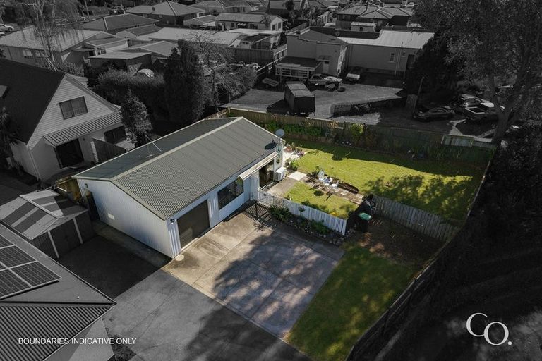 Photo of property in 8a Canberra Place, Bellevue, Tauranga, 3110