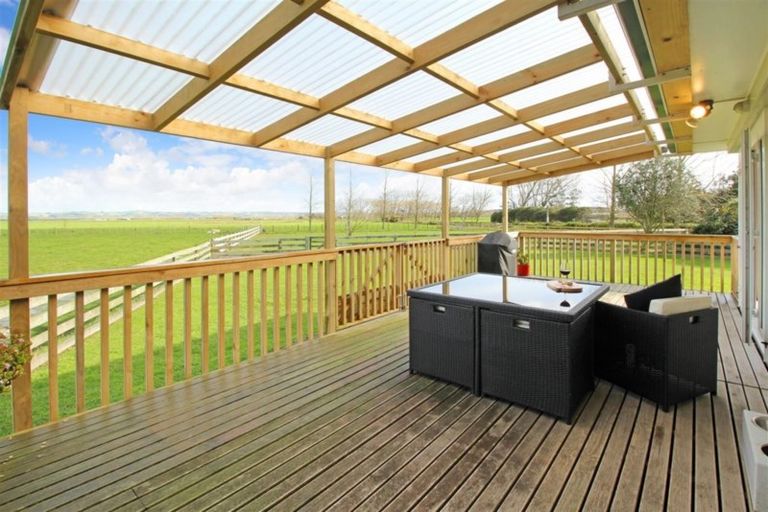 Photo of property in 3 Kitson Road, Aka Aka, Waiuku, 2682