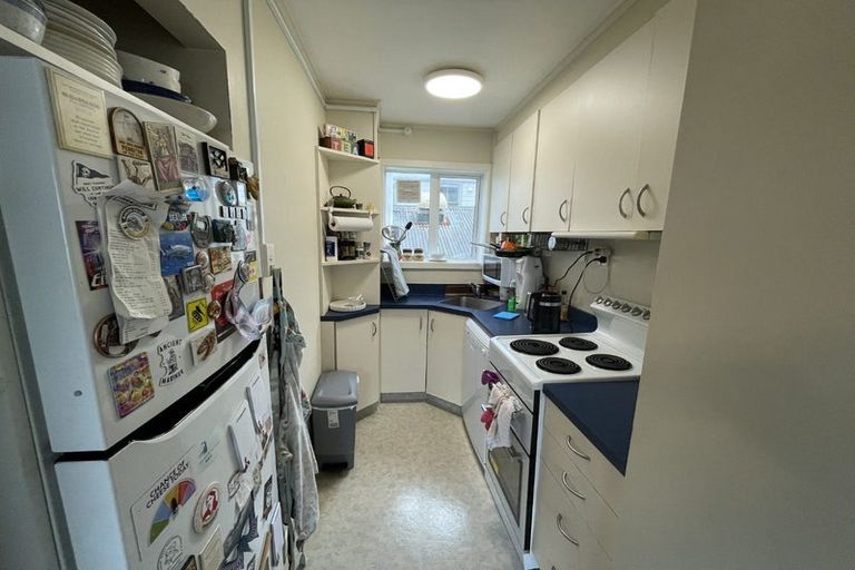 Photo of property in Windsor Court, 1/340 Tinakori Road, Thorndon, Wellington, 6011