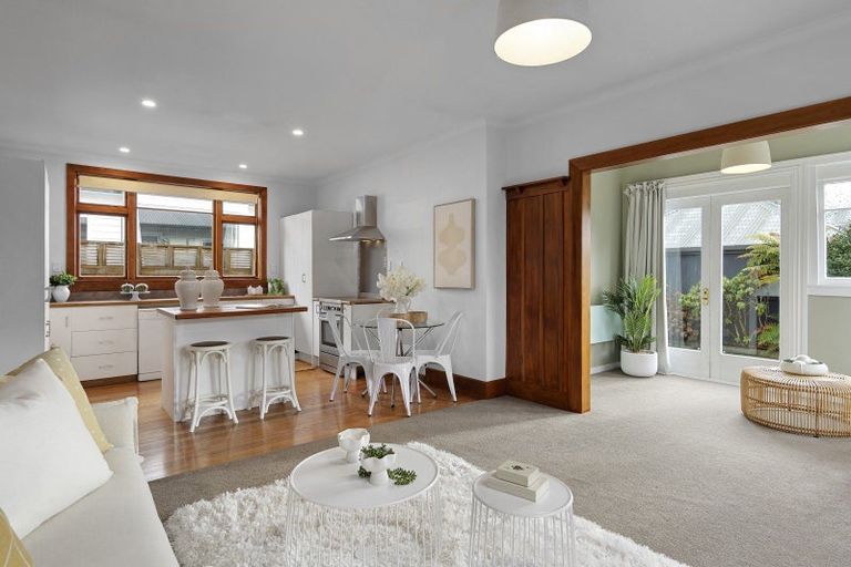 Photo of property in 139 Saint Martins Road, Saint Martins, Christchurch, 8022