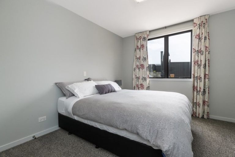 Photo of property in 42 Mckellar Drive, Jacks Point, Queenstown, 9371