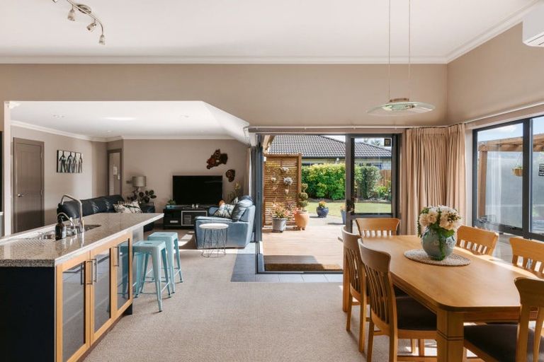 Photo of property in 582 Gloucester Road, Papamoa Beach, Papamoa, 3118