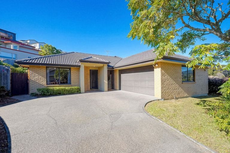 Photo of property in 42 San Marino Drive West, Henderson, Auckland, 0612