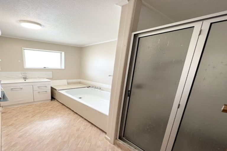 Photo of property in 16 Ansonby Street, Russley, Christchurch, 8042