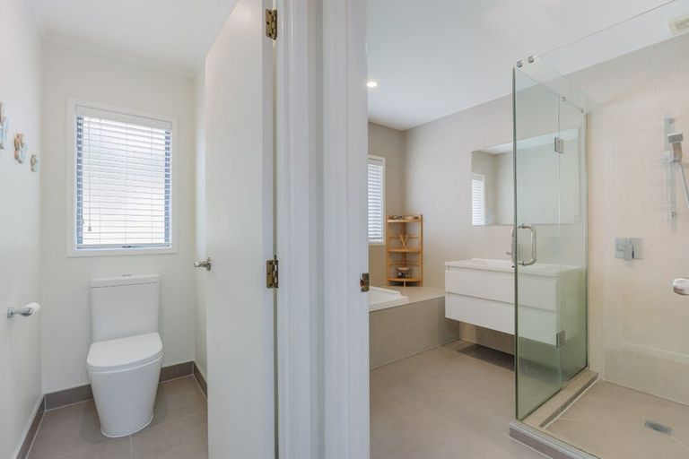 Photo of property in 44 Bayside Drive, Browns Bay, Auckland, 0630