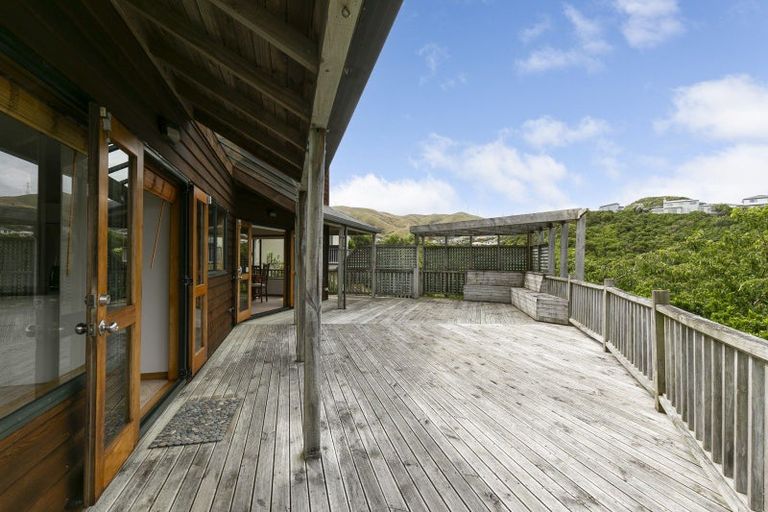 Photo of property in 12 Amesbury Drive, Churton Park, Wellington, 6037