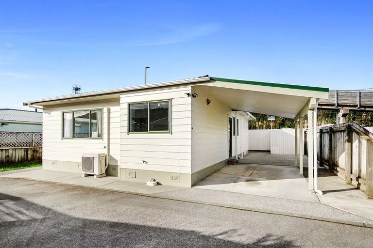Photo of property in 13 Rawson Street, Tawa, Wellington, 5028