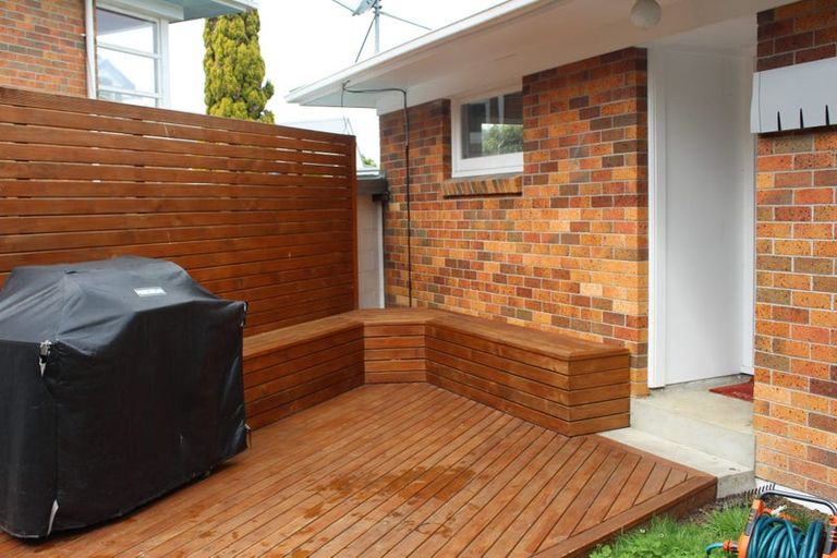 Photo of property in 2/12 Belle Vue Avenue, Northcote Point, Auckland, 0627