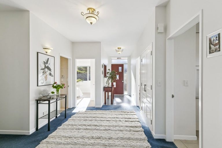 Photo of property in 18 Mandalay Terrace, Khandallah, Wellington, 6035